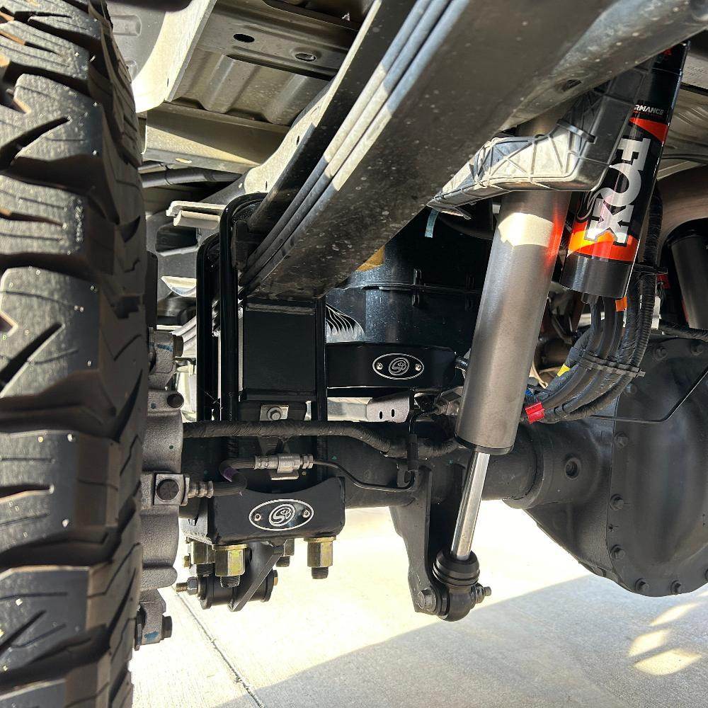 Under Axle Bar Mount, 3 in thru 3-3/8 in Axle, U-Bolts Down S&B Under Axle Bar Mount, 3 in thru 3-3/8 in Axle, U-Bolts Down Under Axle Bar Mount, 3 in thru 3-3/8 in Axle, U-Bolts Down Under Axle Bar Mount, 3 in thru 3-3/8 in Axle, U-Bolts Down Under Axle Bar Mount, 3 in thru 3-3/8 in Axle, U-Bolts Down