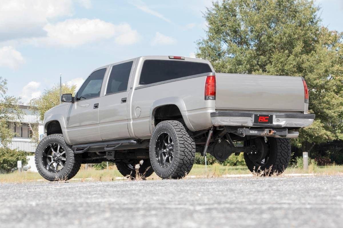 6 Inch Lift Kit 8-Lug Chevy/GMC 3/4-Ton Suburban/C2500/K2500 Truck/C3500/K3500 Truck (88-00) Rough Country