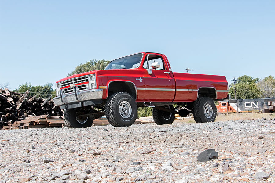 4 Inch Lift Kit 52 Inch Rear Springs Chevy/GMC C10/K10 Truck & SUV/K5 Blazer (73-76) Rough Country
