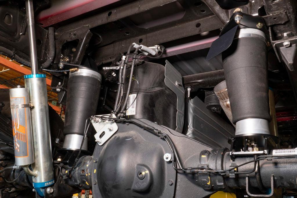 2019-2024 Cummins Rear Long Travel Air Bag System w/ 1-2" Lift (CS-DLTB-19-425)