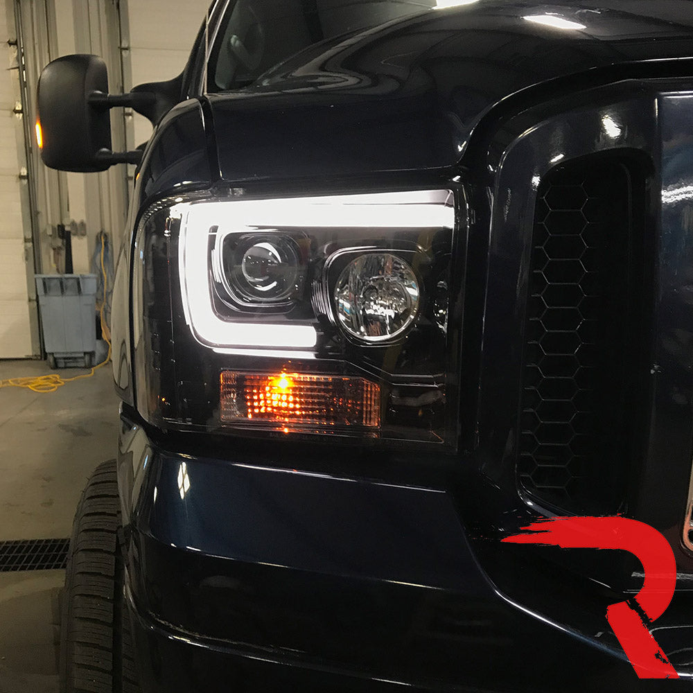 Ford Super Duty 05-07 Projector Headlights OLED Halos, DRL - Multiple Styles