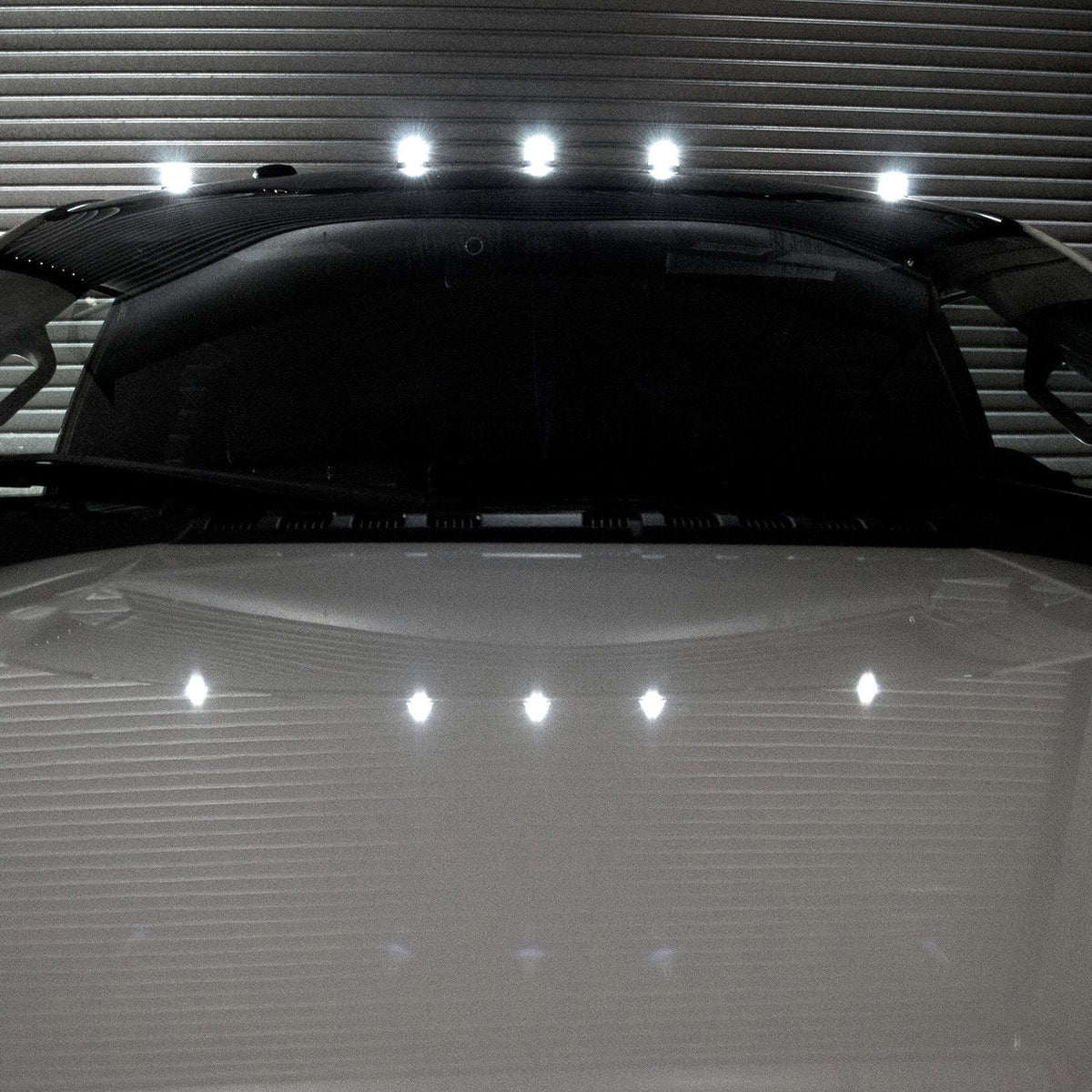 Ford Super Duty 17-26 Single 1-Piece Cab Roof Light 2-Way Front & Rear Facing Ultra High-Power LEDs Multiple Lens & Colors