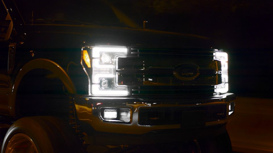 Ford Super Duty 17-19 Projector Headlights White OLED DRL, Scanning Amber LED Turn Signals - Multiple Styles