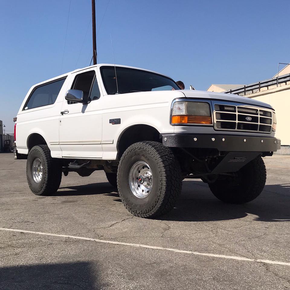 30" Single Row Light Bar Brackets (1992-1997) F-Series & Bronco Solo Motorsports
