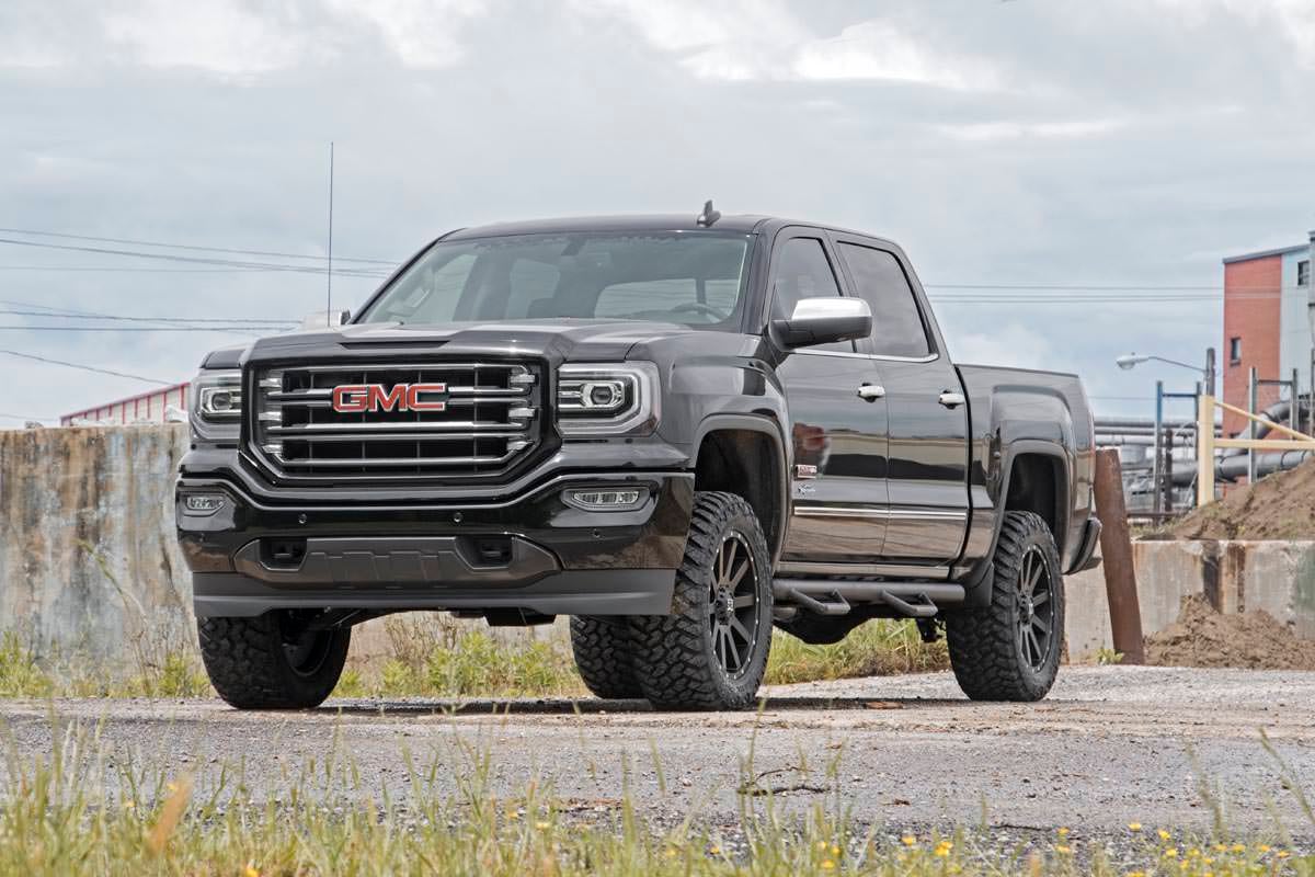 3.5 Inch Lift Kit UCA N3 Struts Silverado/Sierra 1500 (07-13) Rough Country