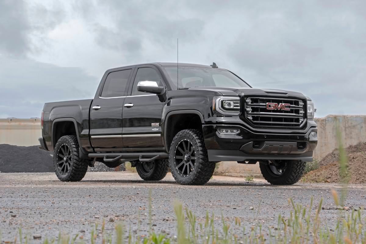 3.5 Inch Lift Kit UCA N3 Struts Silverado/Sierra 1500 (07-13) Rough Country