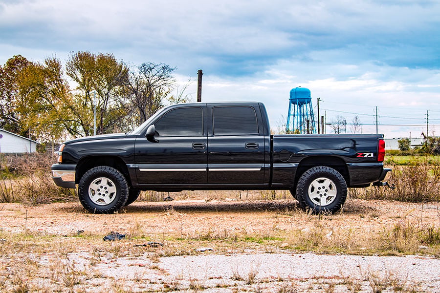 1.5-2 Inch Lift Kit V2 Silverado/Sierra 1500 4WD (1999-2006 & Classic) Rough Country