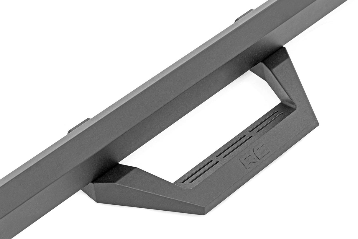 SRX2 Adj Aluminum Step Crew Cab Ram 1500/2500/3500 2WD/4WD (2010-2018 & Classic) Rough Country