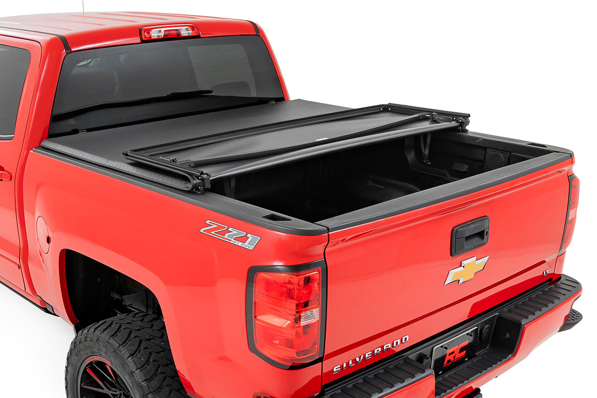 Soft Tri-Fold Bed Cover 5 Foot 9 Inch Bed Silverado/Sierra 1500 (14-18 & Classic) Rough Country