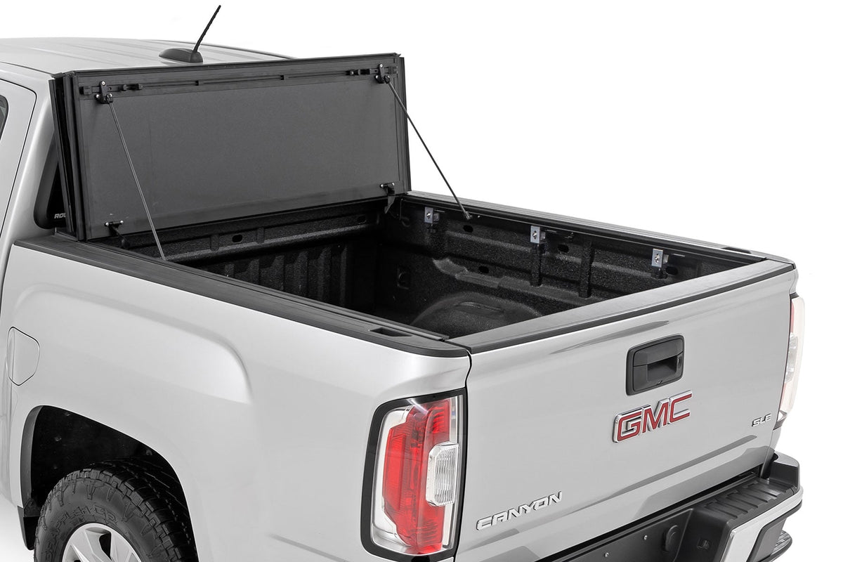 Hard Tri-Fold Flip Up Bed Cover 6 Foot Bed Chevy/GMC Canyon/Colorado (15-26) Rough Country