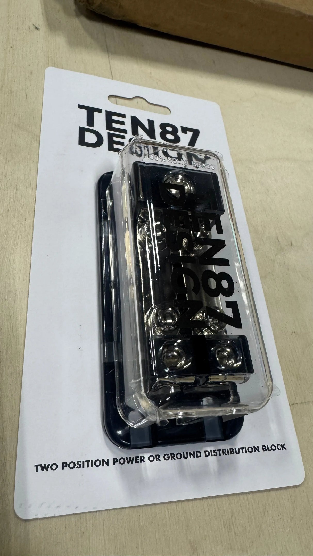 Ten87 Design MIDI Distribution Block with One Input and Two Outputs Ten87 Design