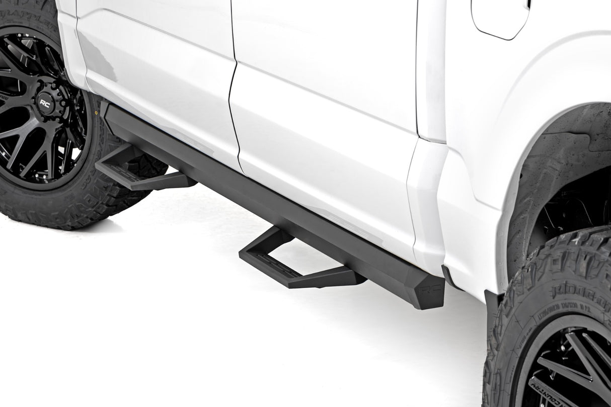 SRL2 Adj Aluminum Step Crew Cab Ford F-150/Lightning/F-250/F-350/Raptor (15-26) Rough Country