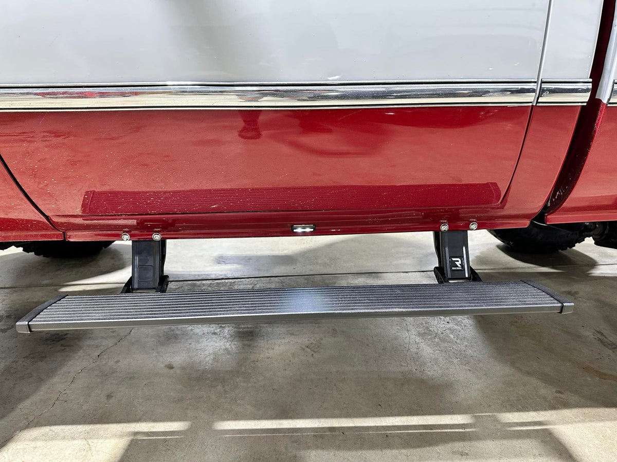 SquareBody Chevy 73-87 Amp Research Power Folding Step Kit