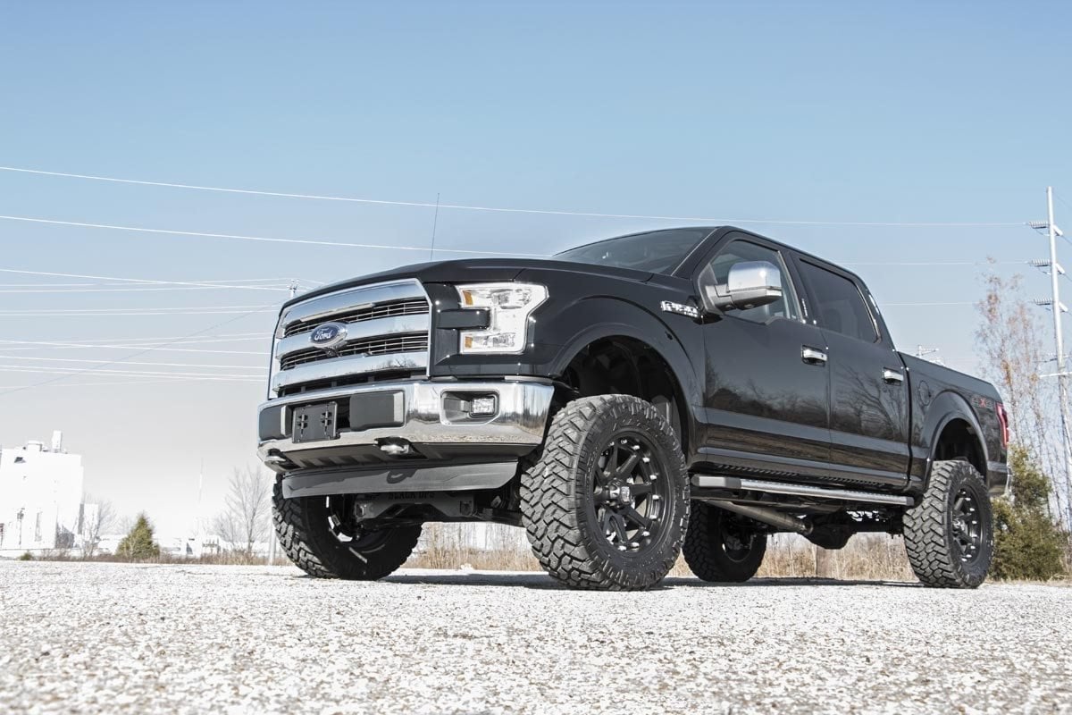 6 Inch Lift Kit M1 Struts/M1 Ford F-150 4WD (2015-2020) Rough Country