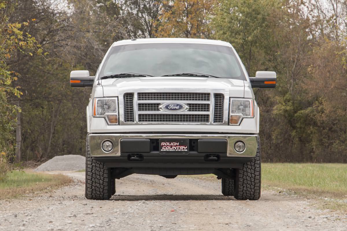 2 Inch leveling Kit Aluminum Ford F-150 2WD/4WD (2009-2013) Rough Country