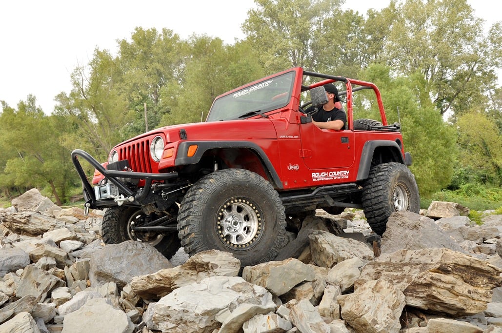 4 Inch Lift Kit Long Arm Jeep Wrangler TJ 4WD (1997-2006) Rough Country