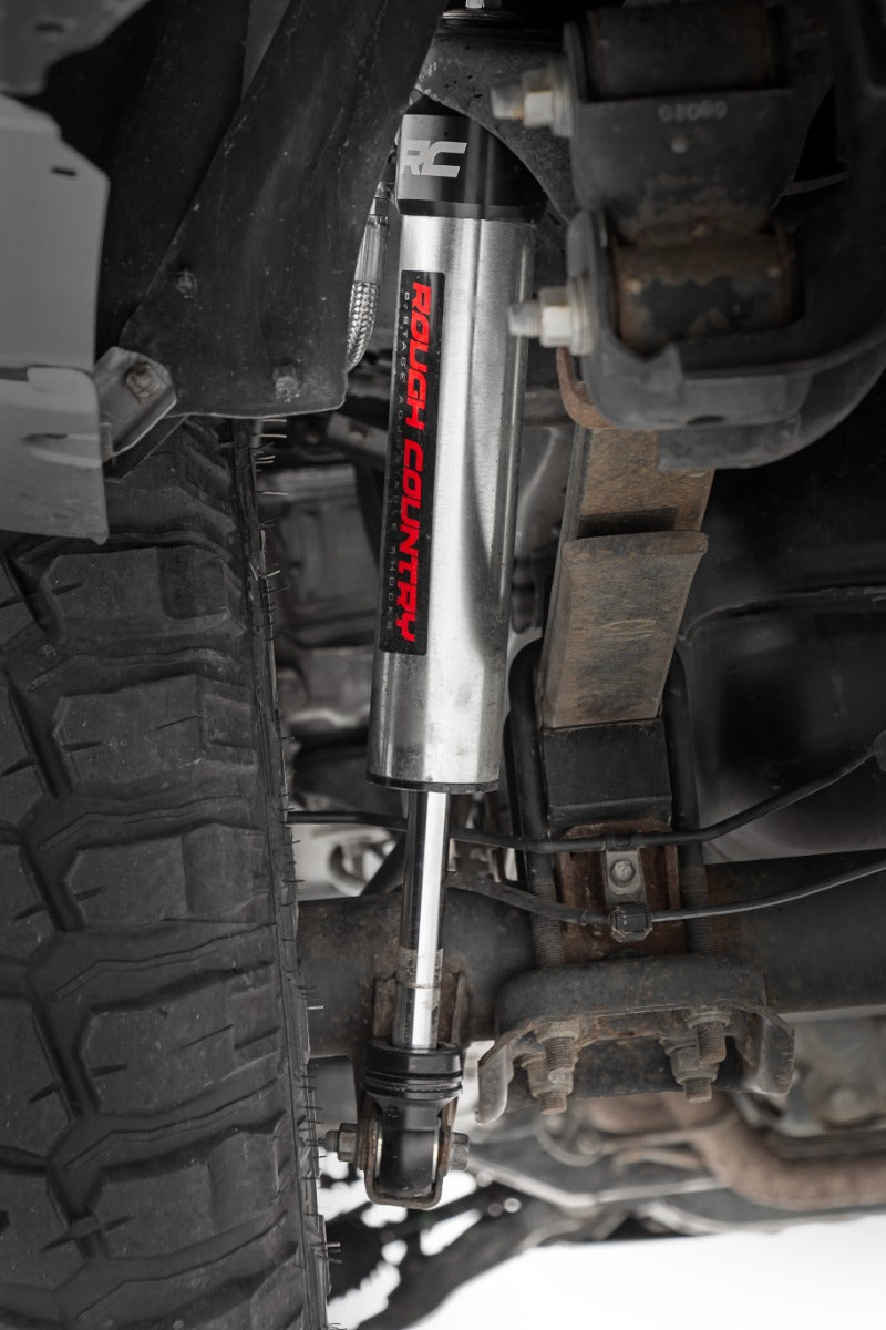 Vertex 2.5 Reservoir Rear Shocks 6-7 Inch Toyota Tacoma 2WD/4WD (2005-2023) Rough Country