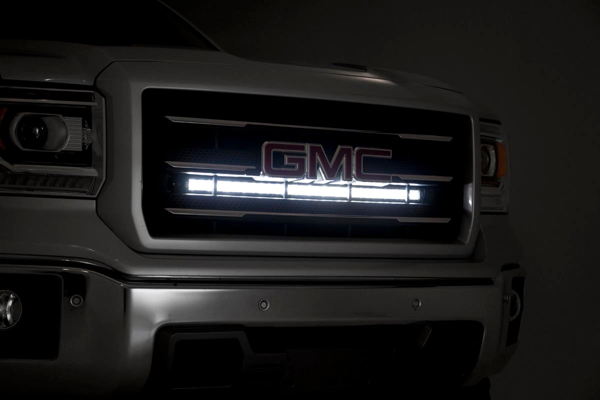 LED Light Kit Behind Grille Mount 30 Inch Chrome Single Row Silverado/Sierra 1500 (14-18 & Classic) Rough Country