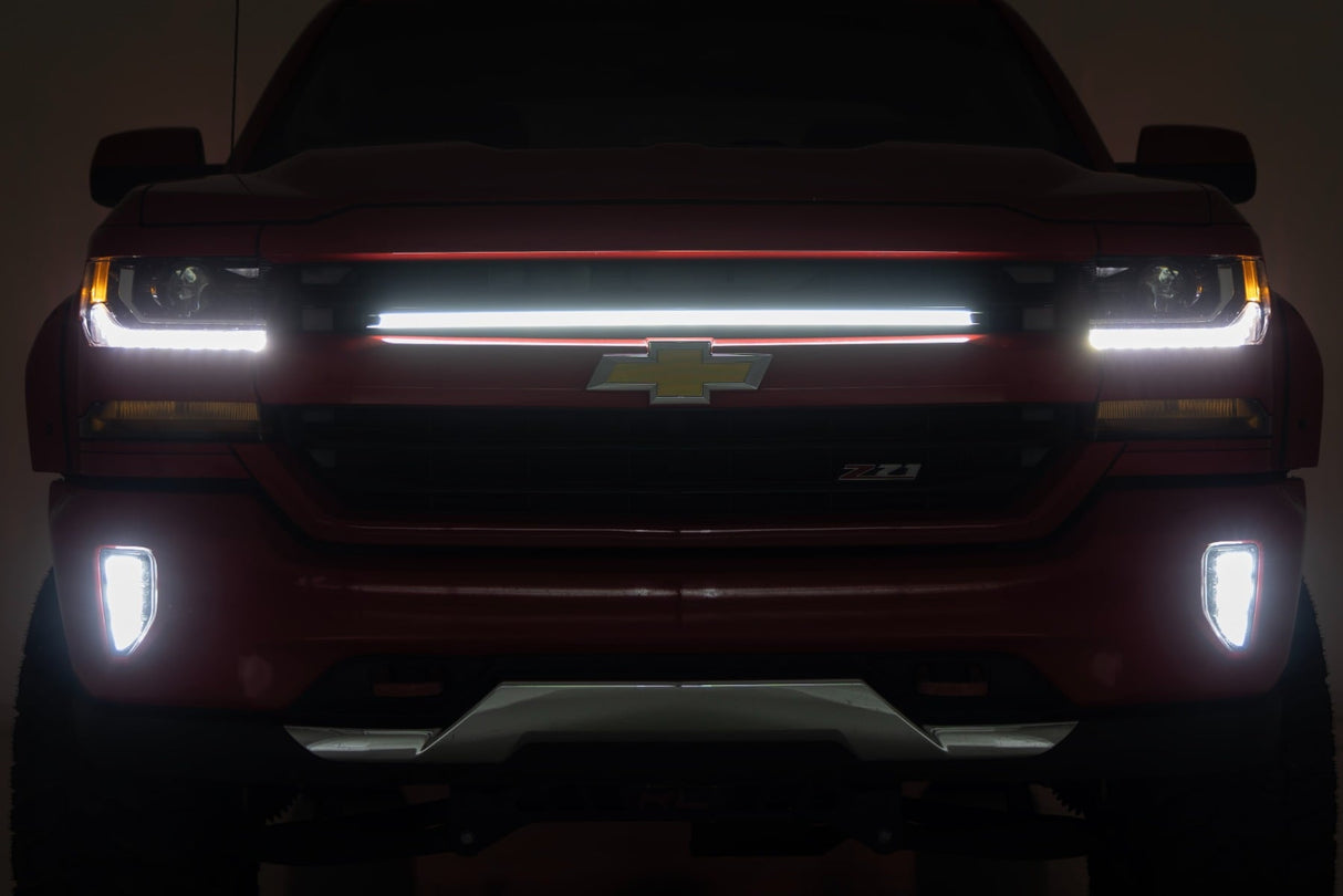 LED Light Kit Grille Mount 30 Inch DRL Chevy Silverado 1500 (16-18) Rough Country