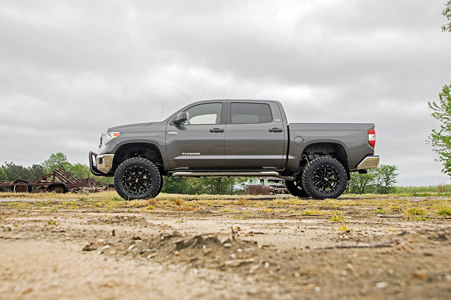 6 Inch Lift Kit Vetex/V2 Toyota Tundra 4WD (2007-2015) Rough Country