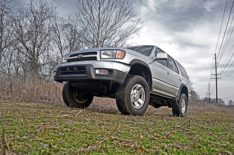 3 Inch Lift Kit Toyota 4Runner 2WD/4WD (1996-2002) Rough Country