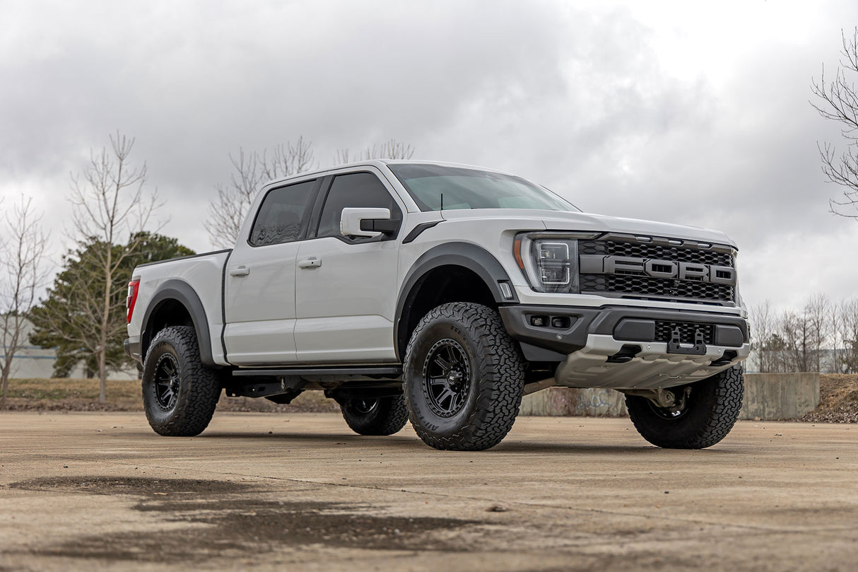 Rough Country 84 Series Wheel Gloss Black 15x8 5x5.5 -19mm