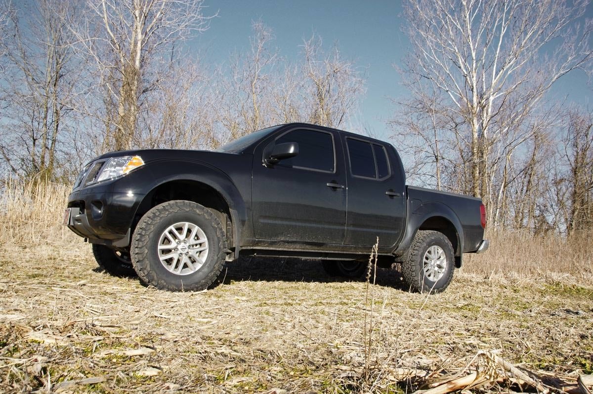 2.5 Inch Leveling Kit Nissan Frontier (05-26)/Xterra (05-15) Rough Country