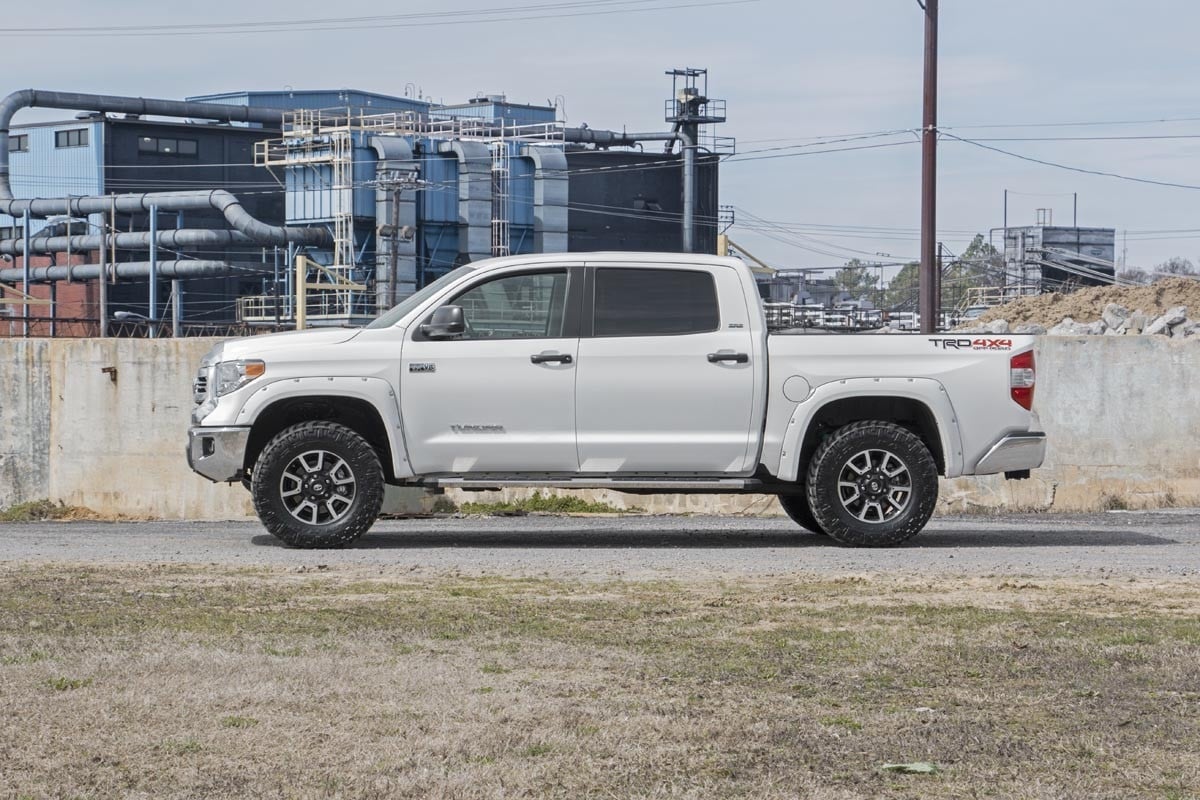 2.5-3 Inch Leveling Kit Toyota Tundra 4WD (2007-2021) Rough Country
