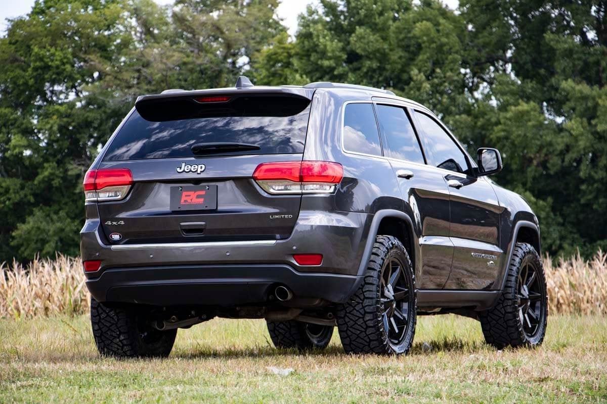 2.5 Inch Lift Kit N3 Struts Jeep Grand Cherokee 4WD (2011-2015) Rough Country