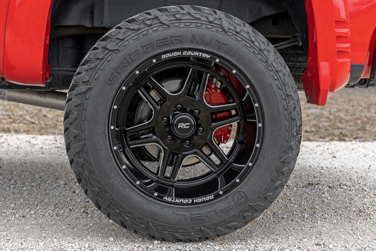 92 Series Wheel Machined One-Piece Gloss Black 18x9 6x5.5 +18mm Rough Country