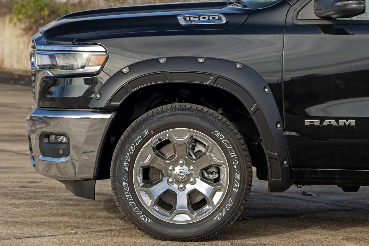 Fender Flares Defender PW7 Bright White Ram 1500 2WD/4WD (2025) Rough Country