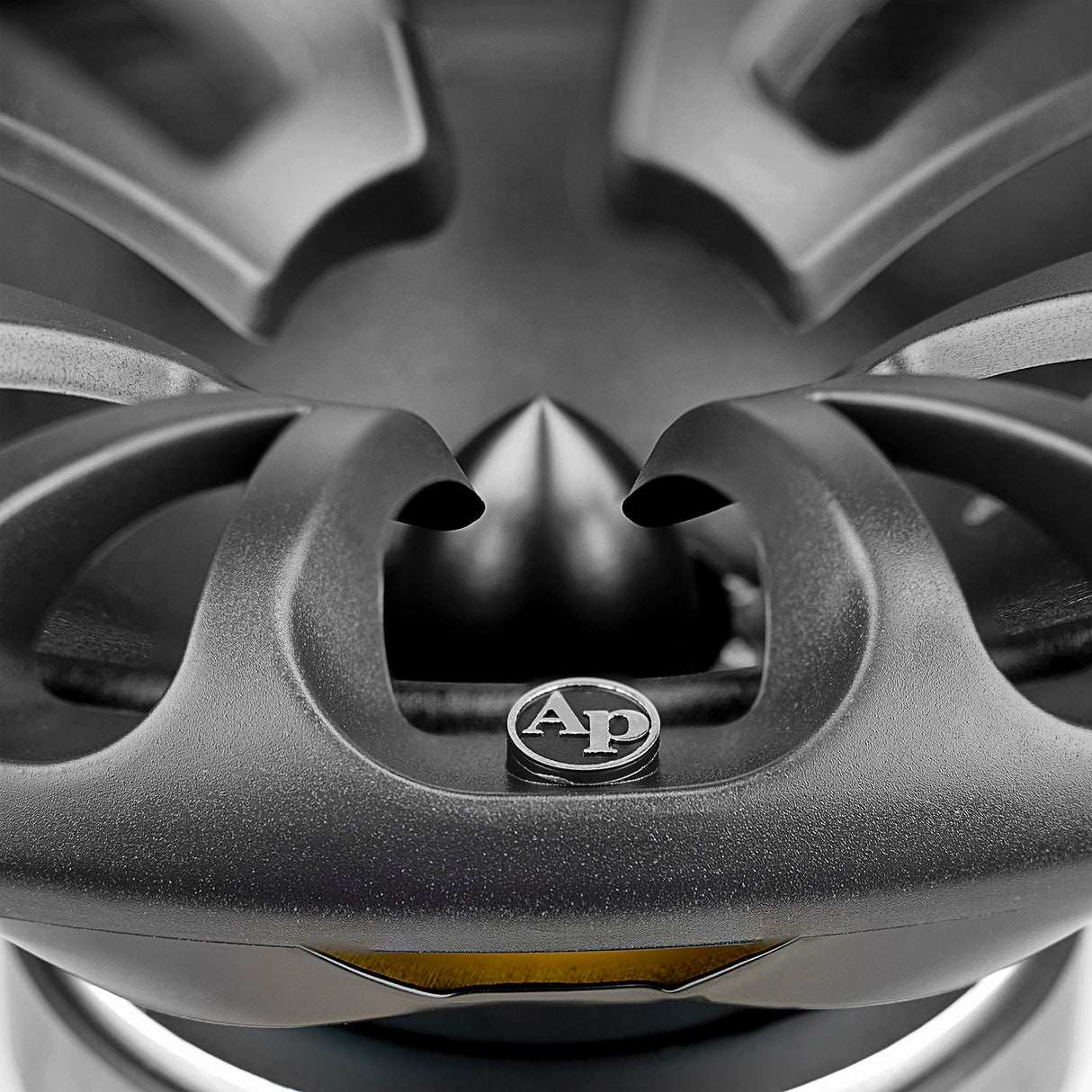 6 x 9" Low Mid Frequency Loudspeaker (APMB-6900-E), Sold in pairs Audiopipe