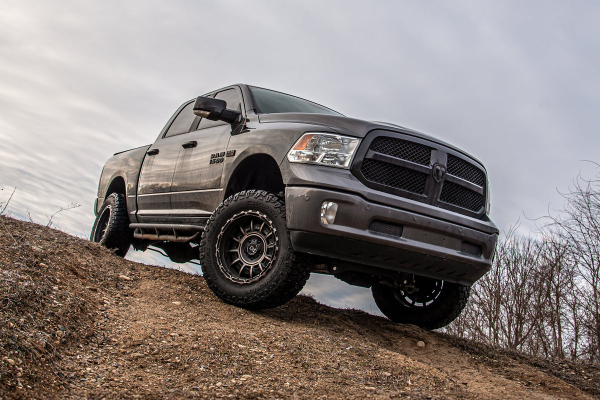 4 Inch Lift Kit | FOX 2.5 Performance Elite Coilover | Ram 1500 (13-18) & Ram 1500 Classic (19-24) 4WD