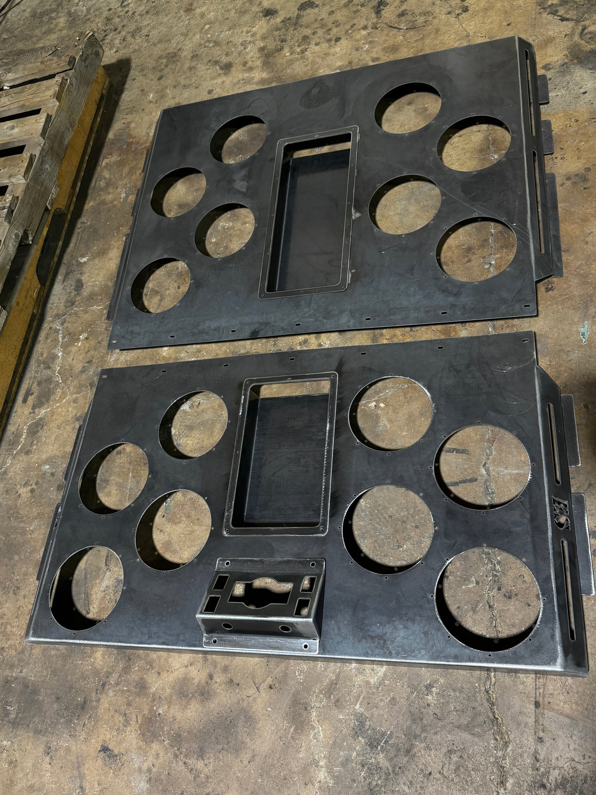 Xpedition’s crew roof pans