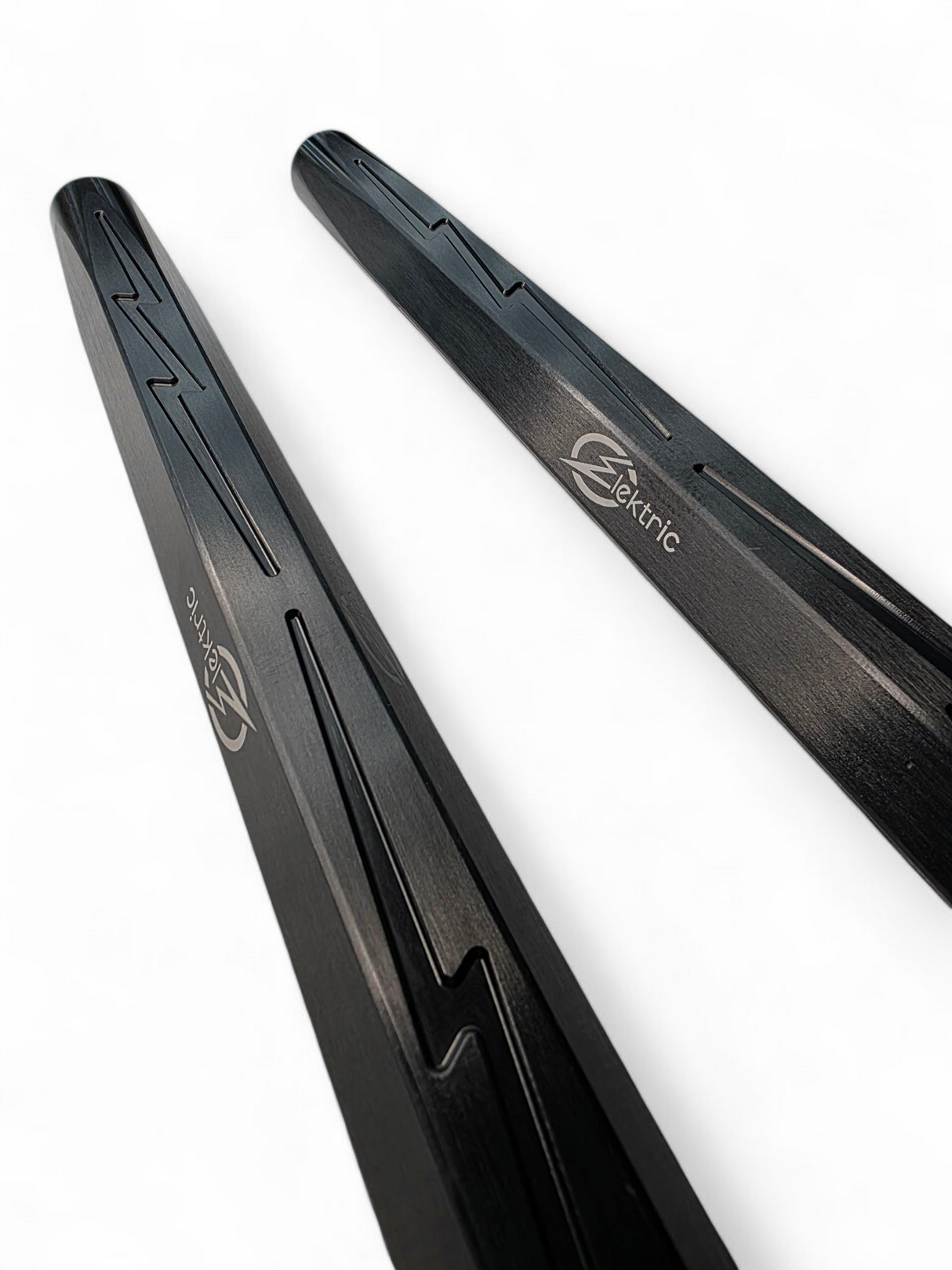 2024+ Can Am Maverick R Billet Tie Rods Anodized Black www.elektricoffroad.com