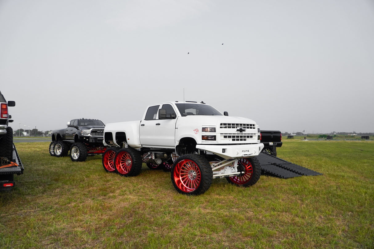 2020 Chevy 5500 6x6 Papis