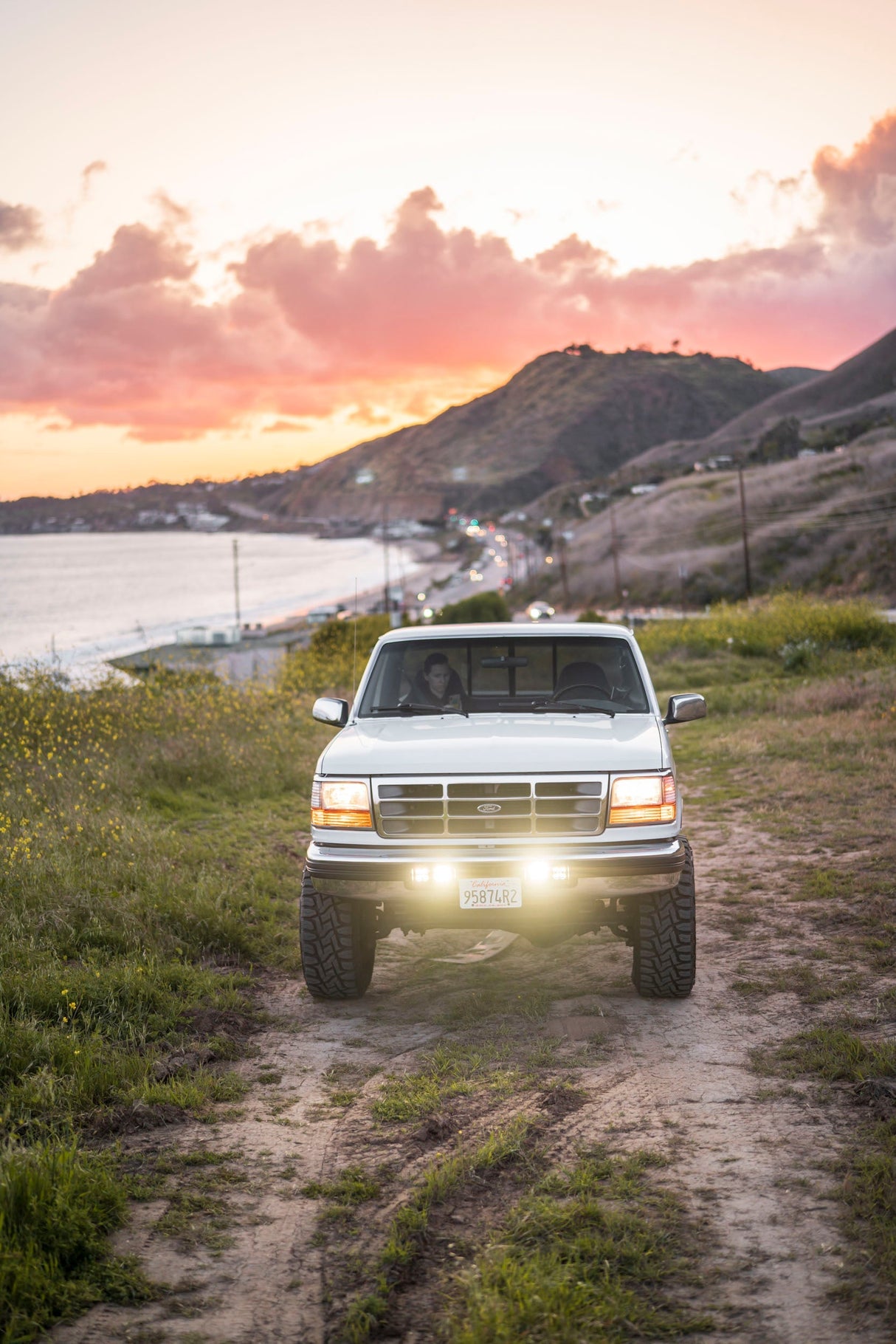 Complete Performance OBS Bumper Fog Light Brackets - 1992-1997 Ford F-Series & Bronco Complete Performance