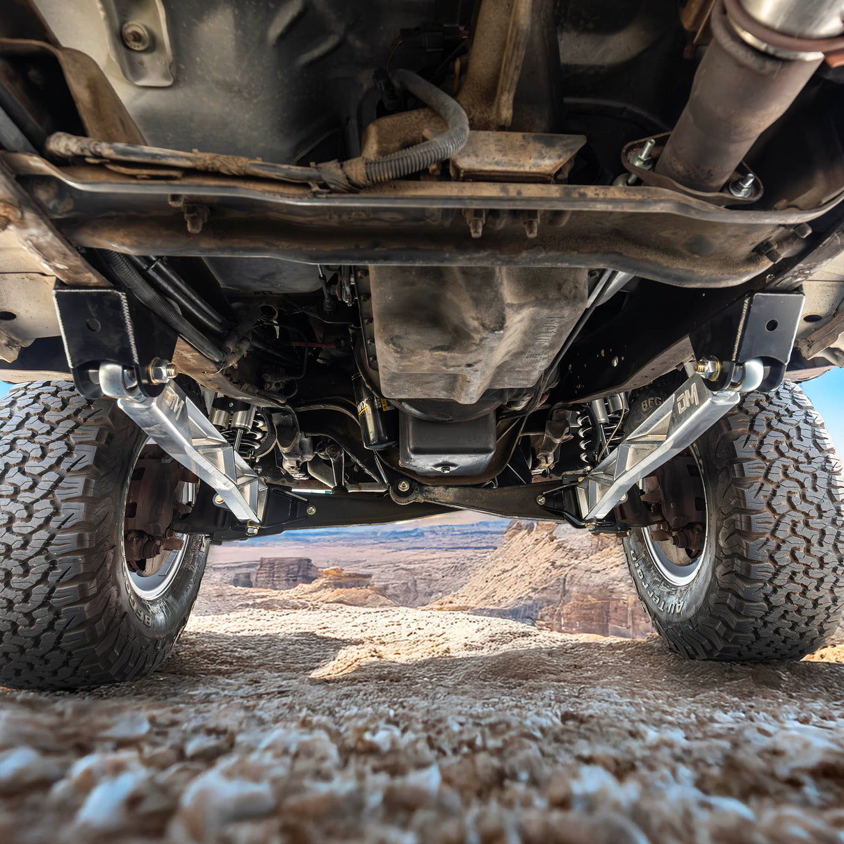 Desolate Motorsports F-250/F-350 2WD 4" Lift (BOLT ON) Front Only - 1992-1997 Ford F-Series Desolate Motorsports