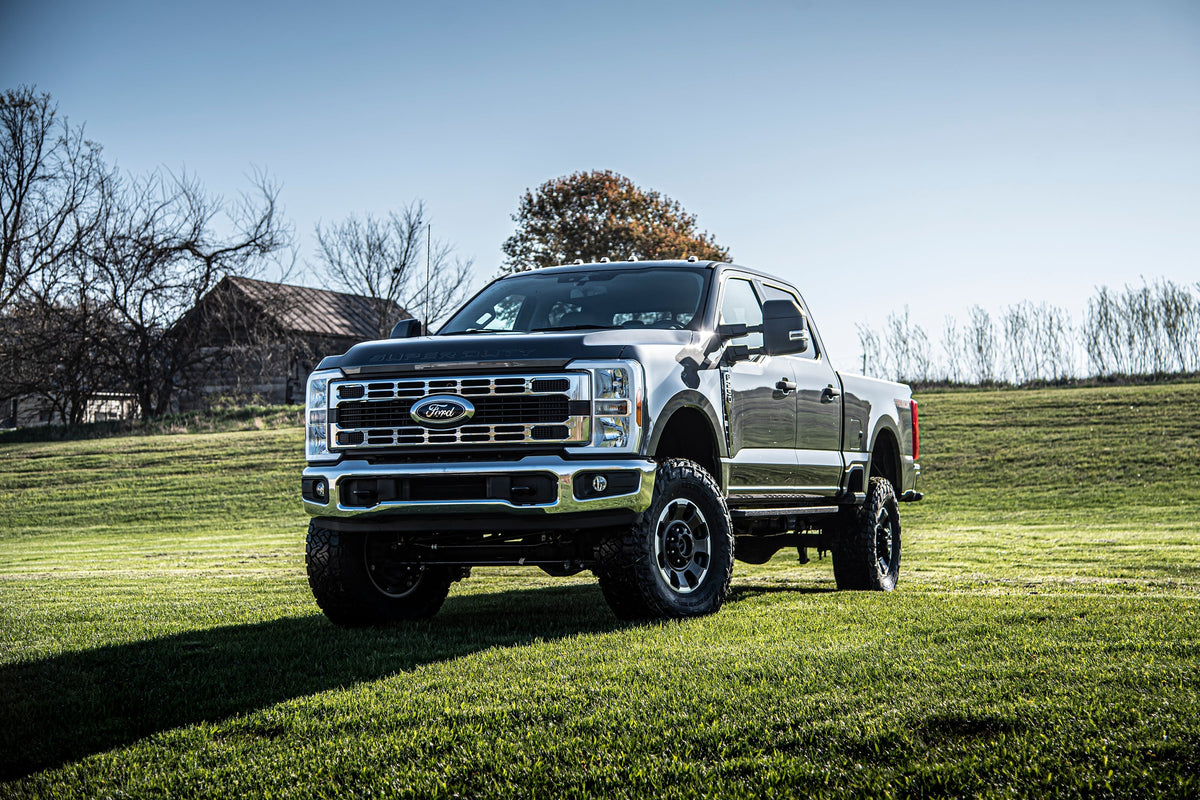 5 Inch Lift Kit w/ 4-Link | Ford F250/F350 Super Duty (23-26) 4WD | Gas