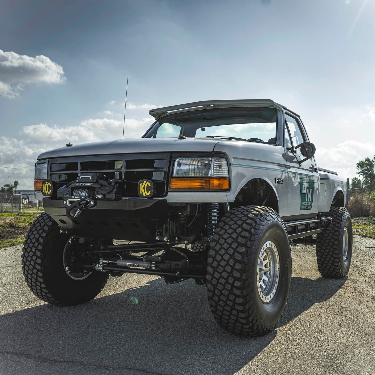 Desolate Motorsports Bronco/F150 4x4 "Super Duty" Straight Axle Conversion Kit - 1980-1996 Ford F150/Bronco Desolate Motorsports