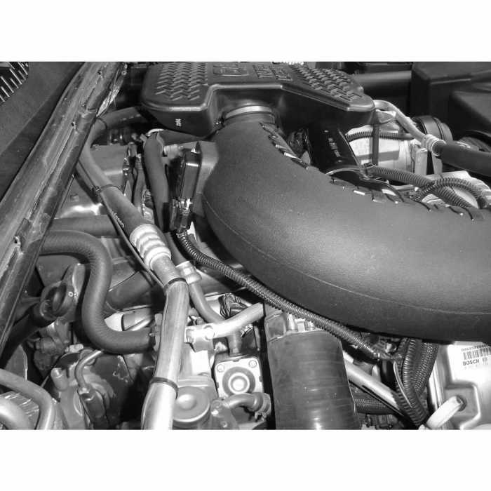 Ram-Air Cold-Air Intake System, Dry Filter for use with 2004-2005 Chevy/GMC 6.6L, LLY
