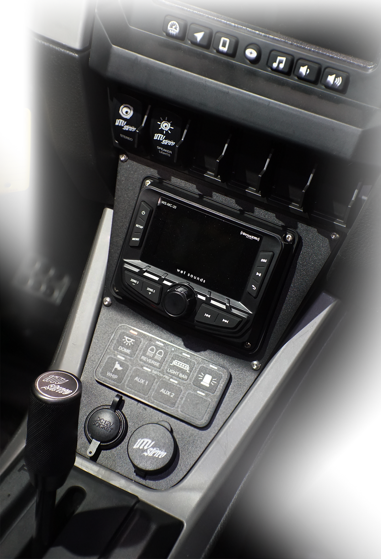 RZR® Pro Series Head Unit Mount (2020-2024 MODELS ONLY) | UTVS-PRO-HUMT