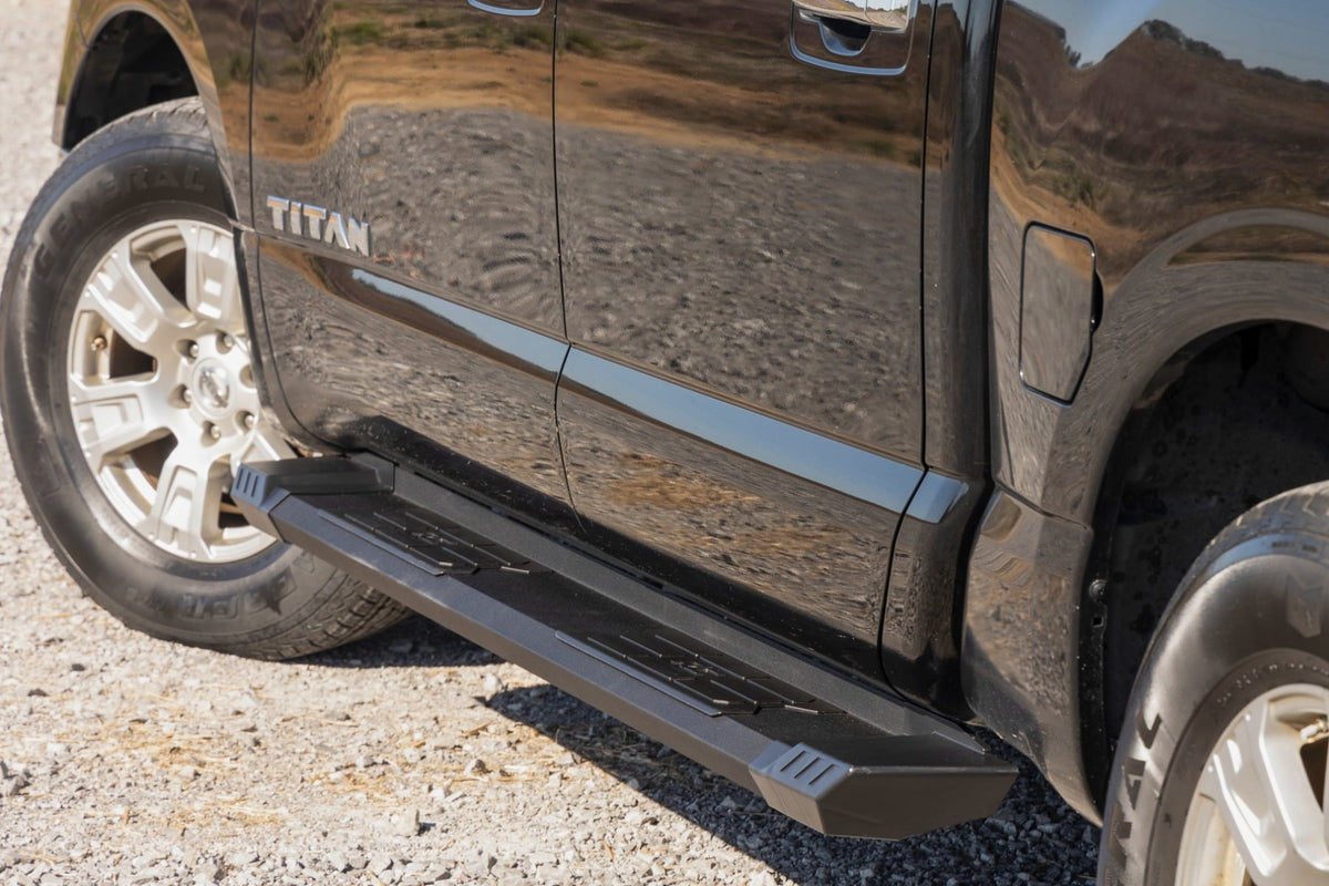 HD2 Aluminum Running Boards Crew Cab Nissan Titan 2WD/4WD (2004-2024) Rough Country