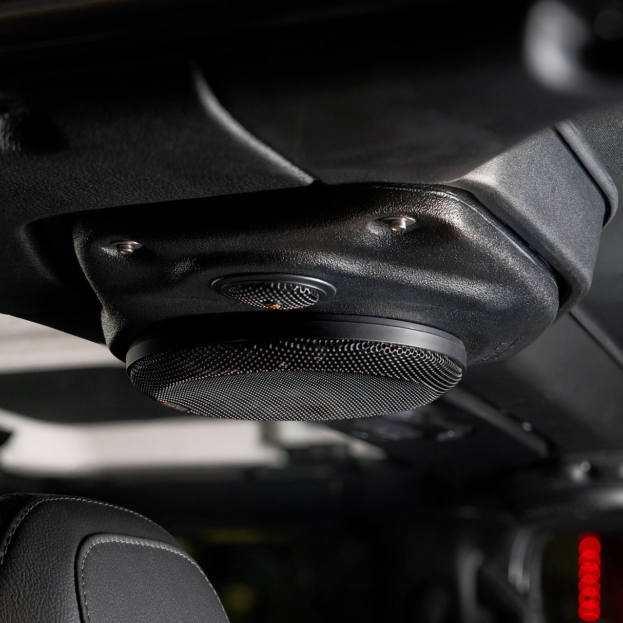 Kicker KS Plug & Play Speaker Bundle Upgrade (Factory Amplified) | '18-'23 JL/ '20-'23 JT