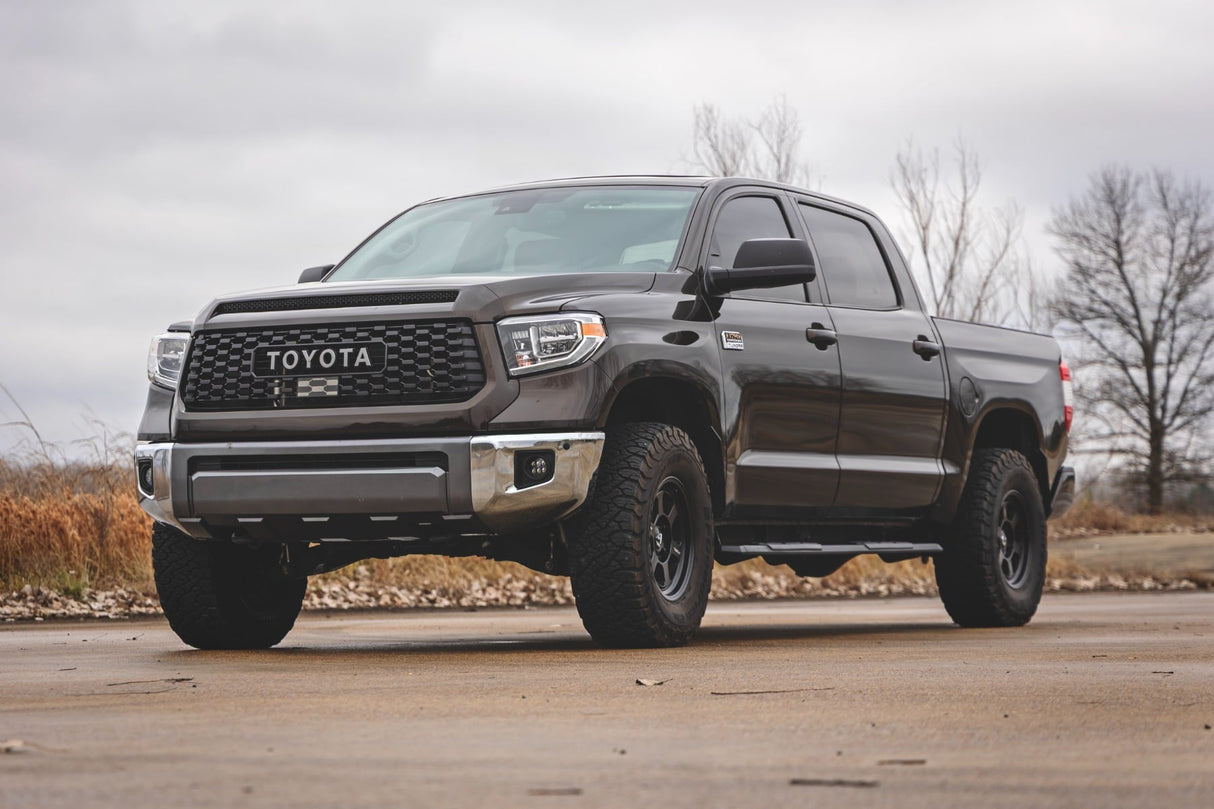 Rough Country TR2 Aluminum Running Boards for Toyota Tundra CrewMax