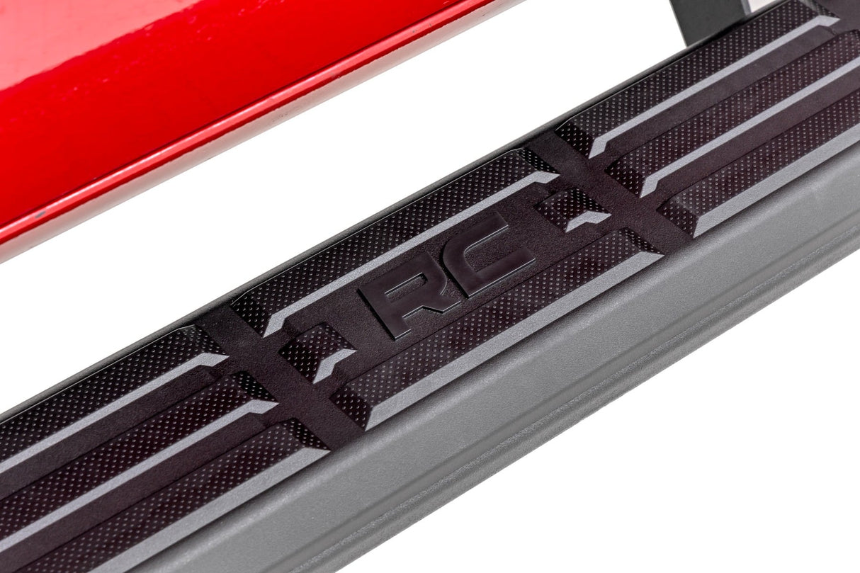 Rough Country TR2 Aluminum Running Boards for 2022-2026 Toyota Tundra