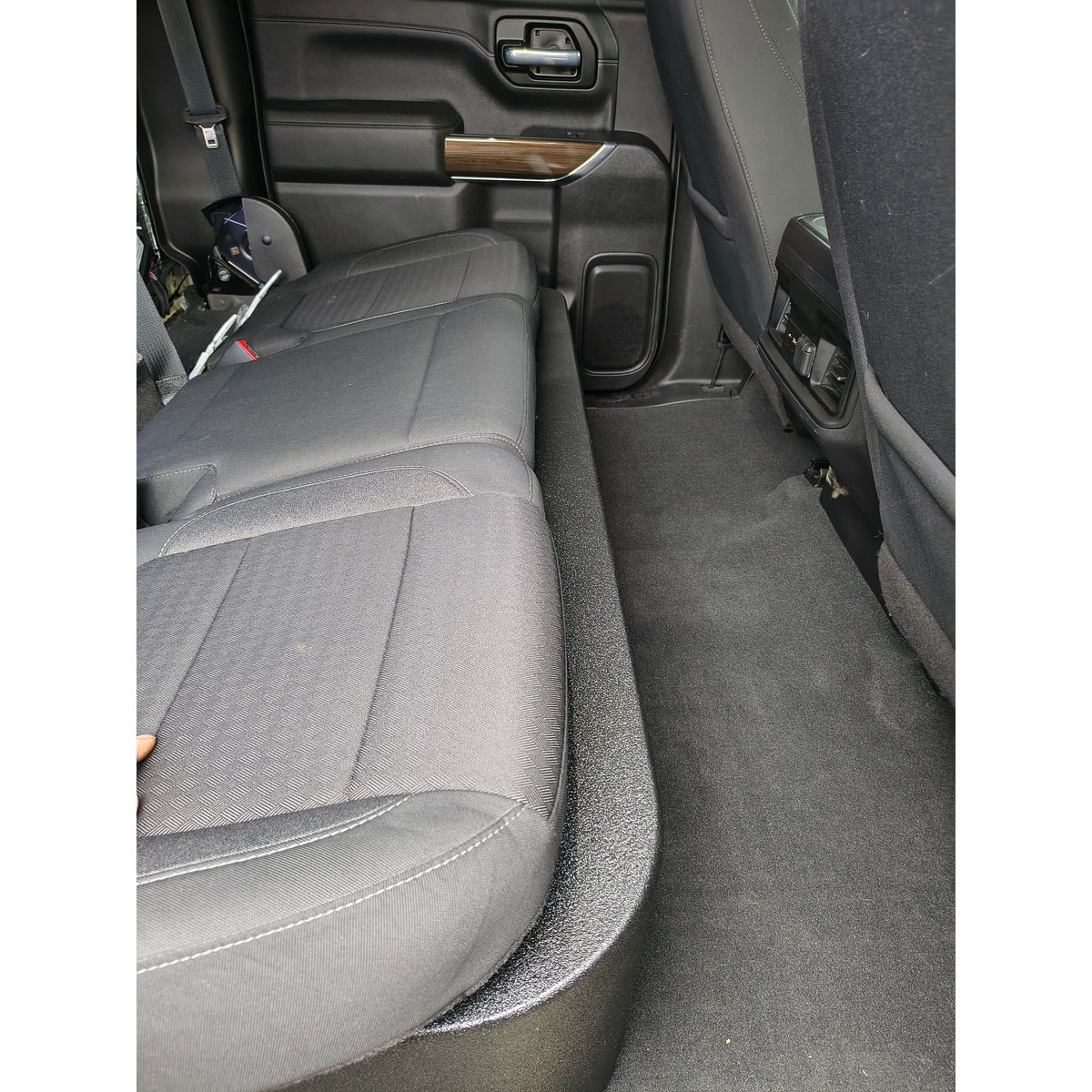 Dual 8" Chevy/GMC 19-26 Crew Cab Subwoofer Box (Fits Sundown X8 v4) With Rounded Corner