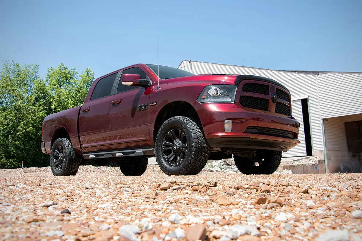 Rough Country 3 Inch Lift Kit Ram 1500 4WD 2012-2018 & Classic 31200-config