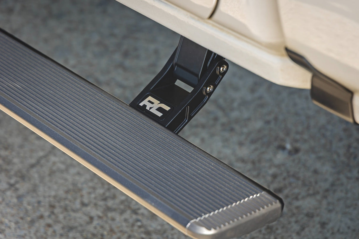 Rough Country HT-Series Power Running Boards for Chevy/GMC 1500/2500HD/3500HD