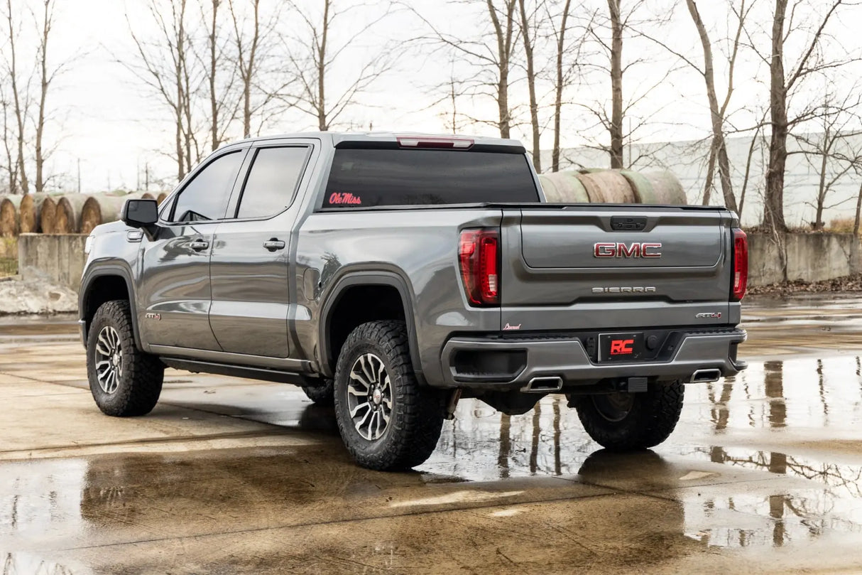 Rough Country 1.75 Inch Leveling Kit GMC Sierra 1500 AT4 2019-2026 1325-config